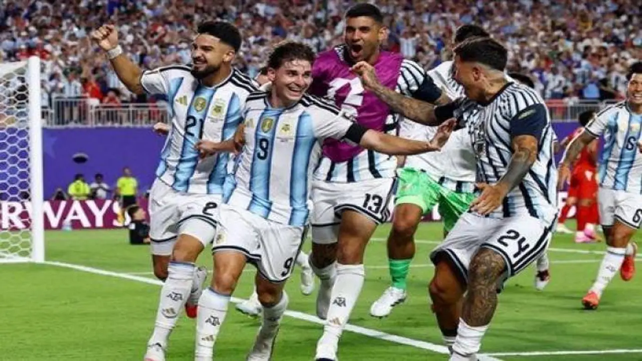 طلب غريب من منتخب الأرجنتين إلى الفيفا قبل مباراة إنجلترا